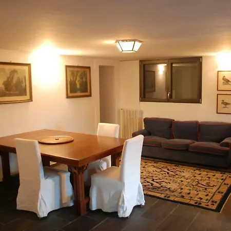 With Private Pool And Garden At Hills Apartamento